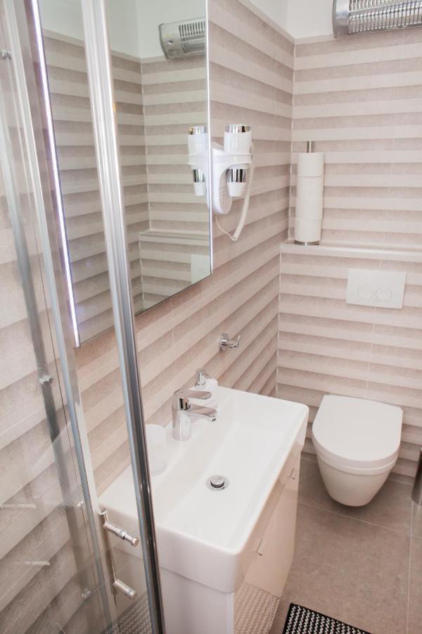 Marijola Apartments Шибеник Екстер'єр фото